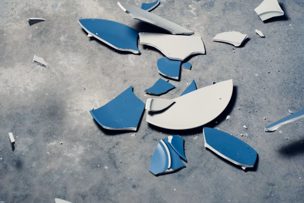 A plate broken after cross-country moving