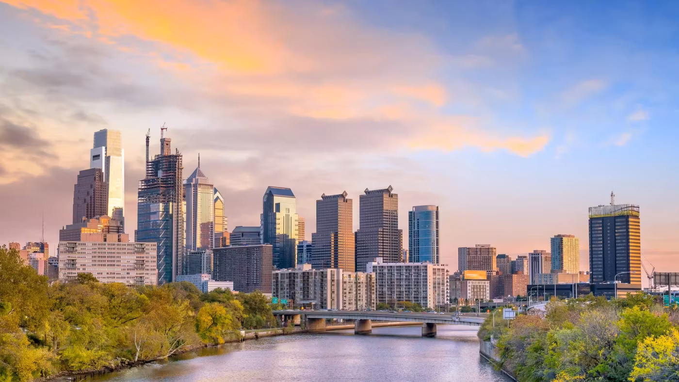 The Schuylkill and the expressway running past the Philadelphia skyline